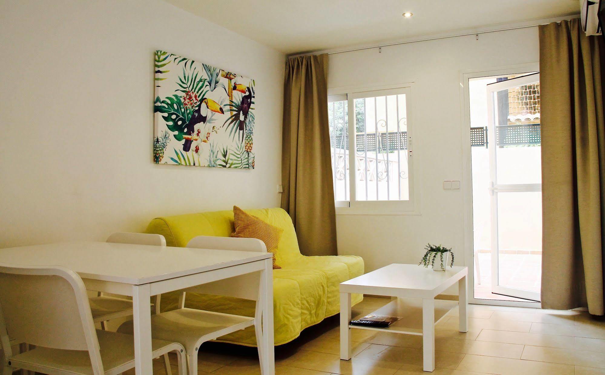 Naika Studios & Apartments Palmanova Eksteriør bilde